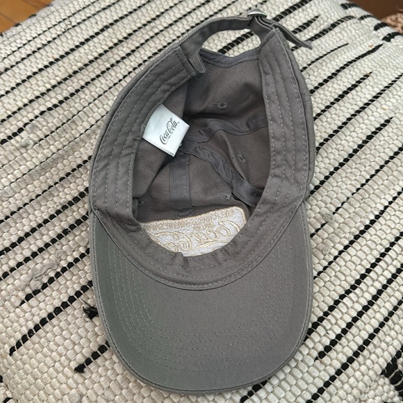 Hat - Picture 5 of 10